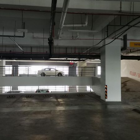 Hijau Geniehome 2Br1Studio Free 99Mbps Wifi And Carpark At Utropolis Shah Alam Exterior foto