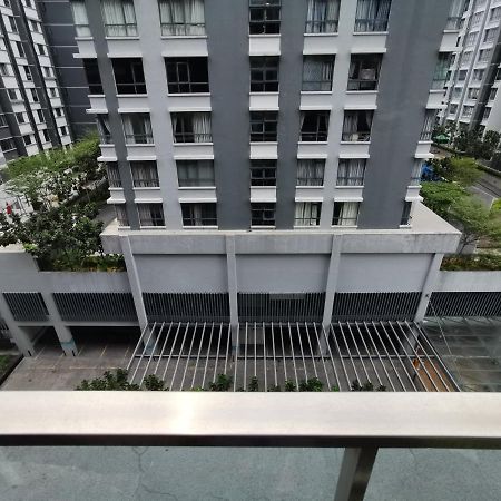 Hijau Geniehome 2Br1Studio Free 99Mbps Wifi And Carpark At Utropolis Shah Alam Exterior foto